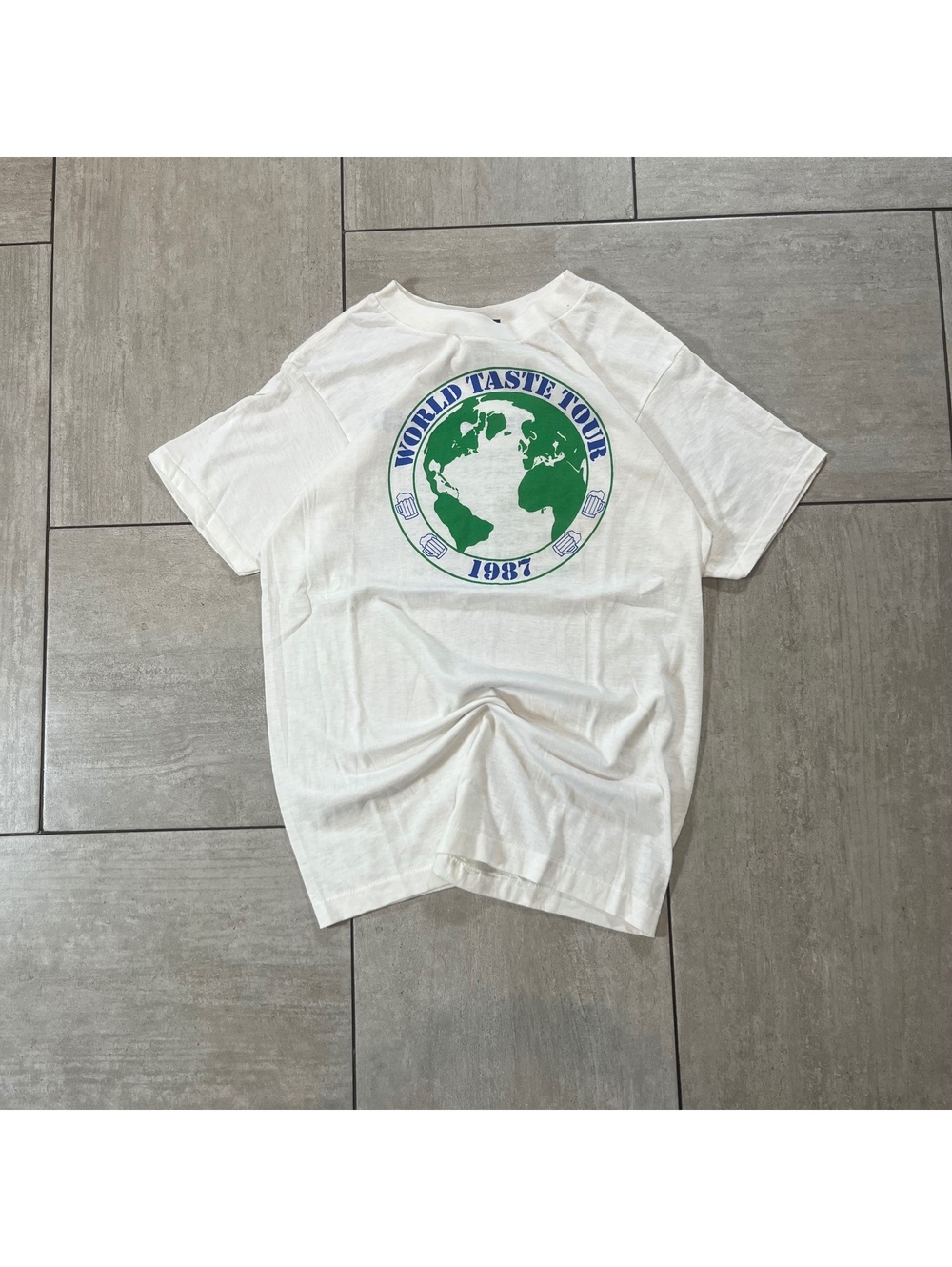 Vintage Sneakers World Taste Tour Graphic T-Shirt Large